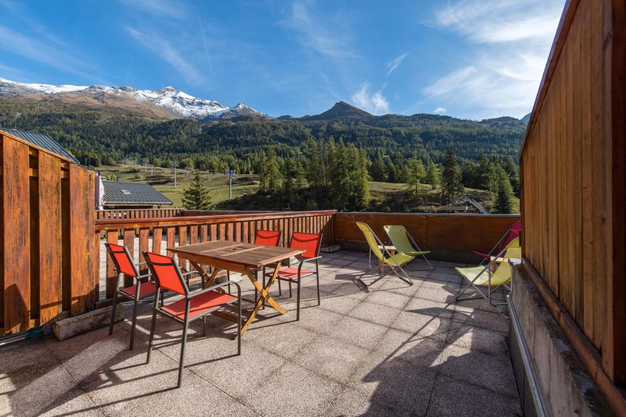 Ferienwohnung Fleurs et Neige Lanslevillard Exterior foto