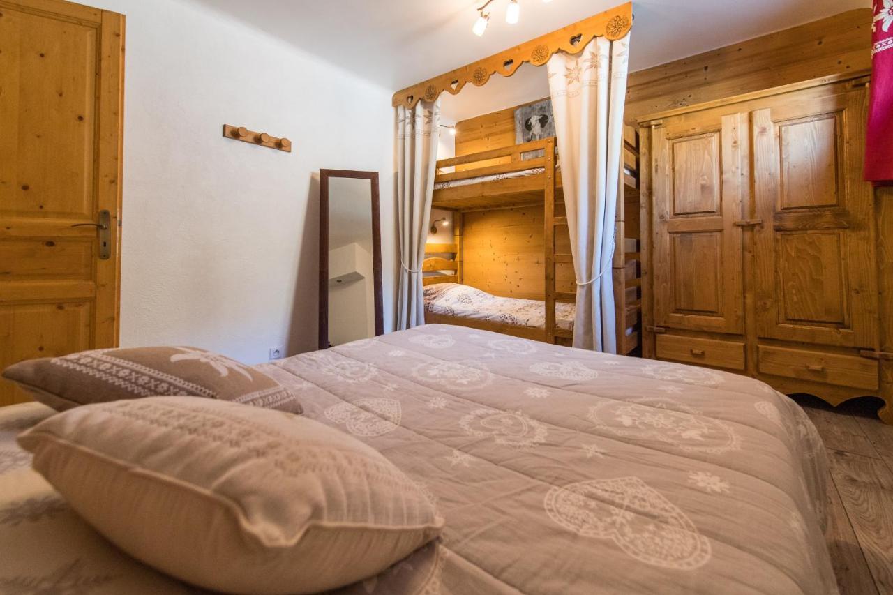 Ferienwohnung Fleurs et Neige Lanslevillard Exterior foto