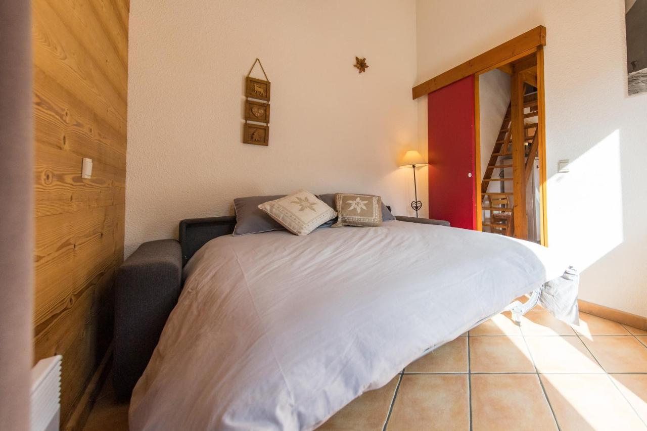 Ferienwohnung Fleurs et Neige Lanslevillard Exterior foto