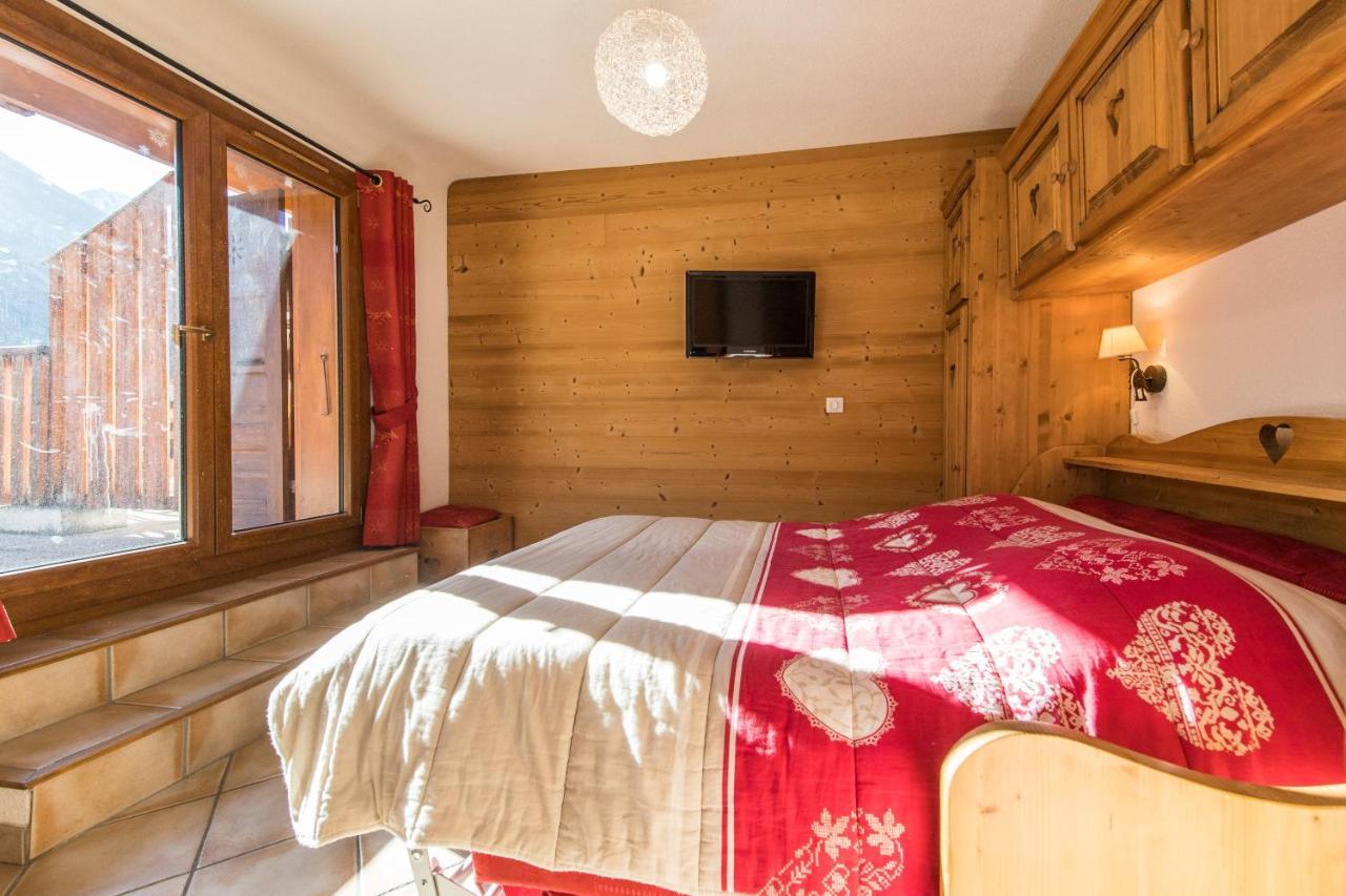 Ferienwohnung Fleurs et Neige Lanslevillard Exterior foto