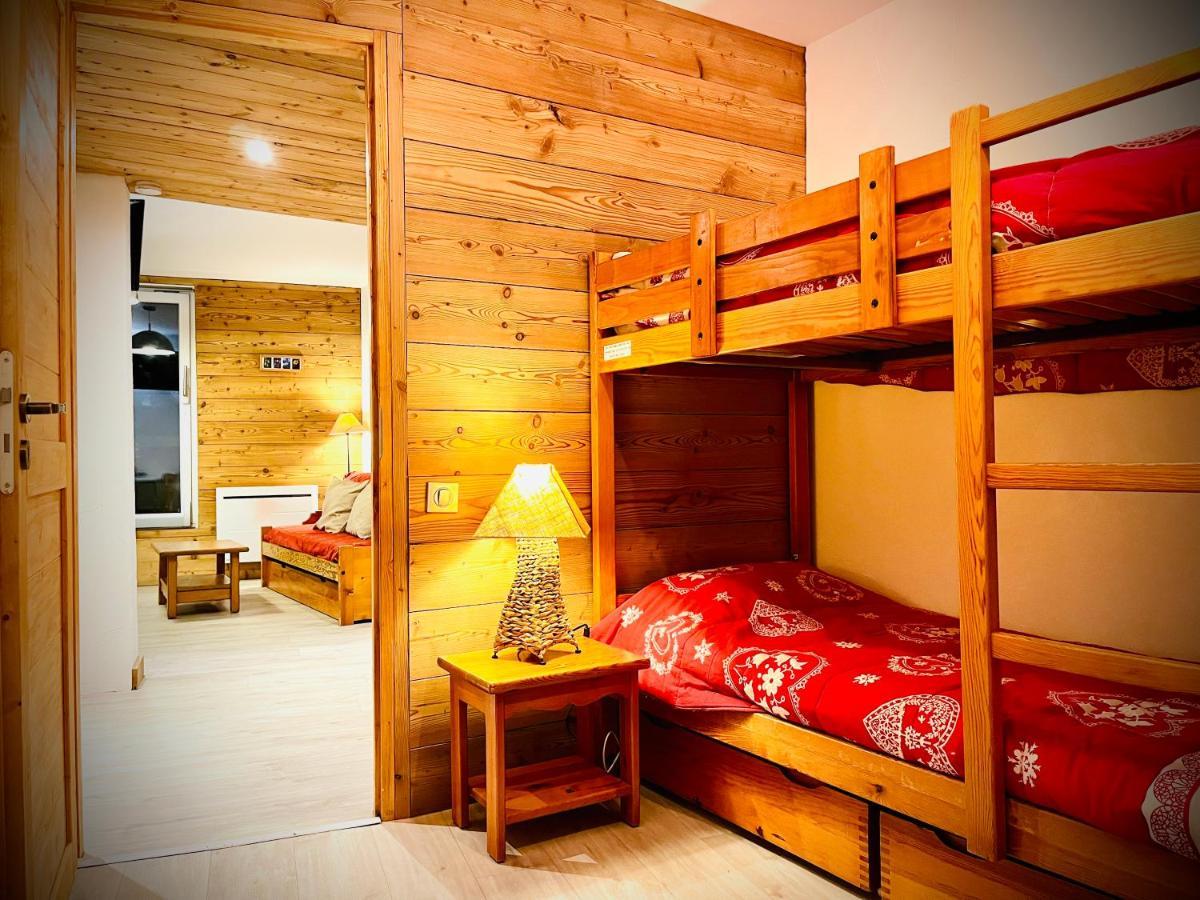 Ferienwohnung Fleurs et Neige Lanslevillard Exterior foto