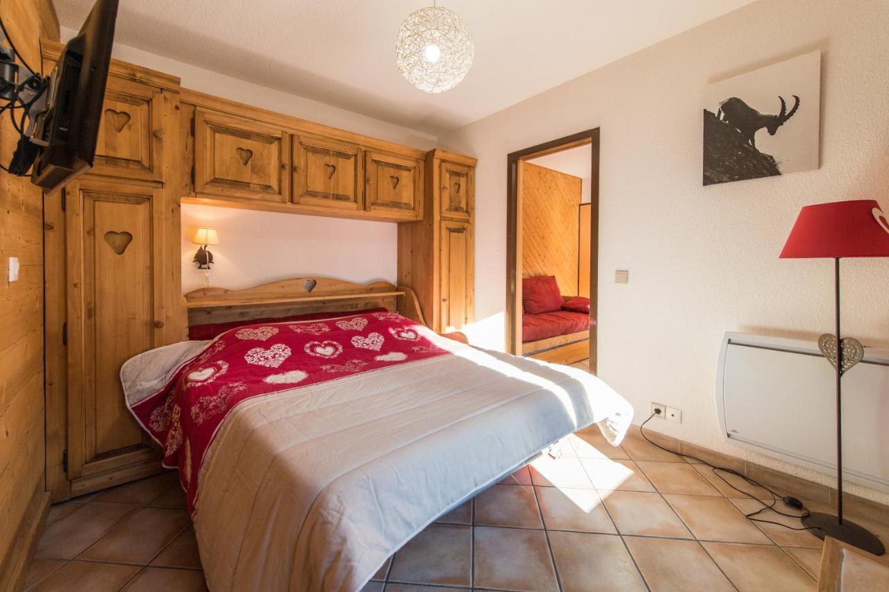 Ferienwohnung Fleurs et Neige Lanslevillard Exterior foto