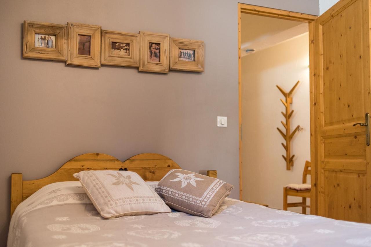 Ferienwohnung Fleurs et Neige Lanslevillard Exterior foto